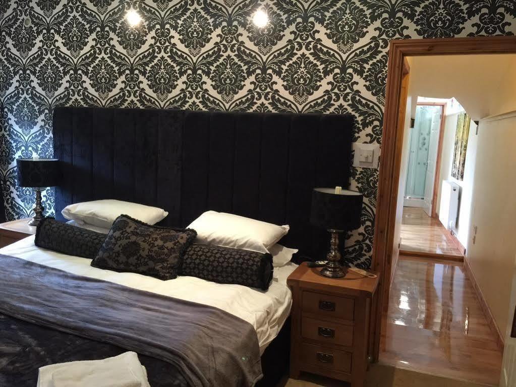The Horse & Jockey Inn ไนท์ตัน ภายนอก รูปภาพ
